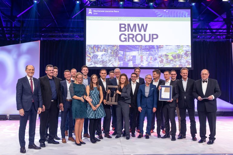 BMW Group überzeugt mit autonomen Transportsystemen, künstlicher Intelligenz und Industrie 4.0