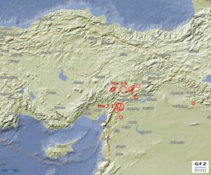 Erdbebenkarte des GFZ mit den Markern der Erdbeben (Magnitude 5,0 bis 7,7) am 6.Februar 2023 (Stand: 17:00) im Südosten der Türkei. 